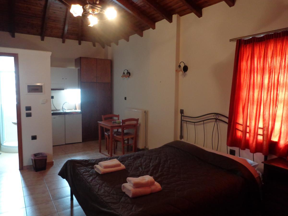 Alonaki Guesthouse Plátanos Dış mekan fotoğraf